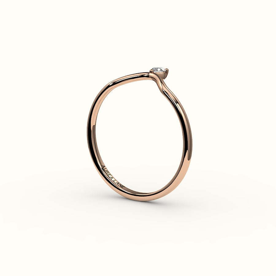 Heart Cut V Diamond Curved Band