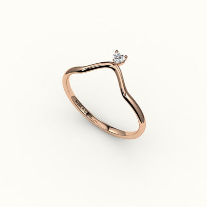 Heart Cut V Diamond Curved Band