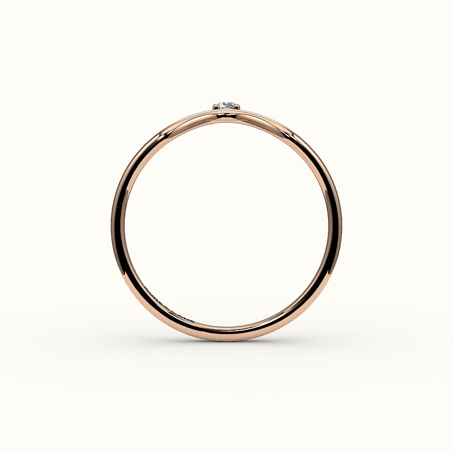 Round Cut V Diamond Curved Band