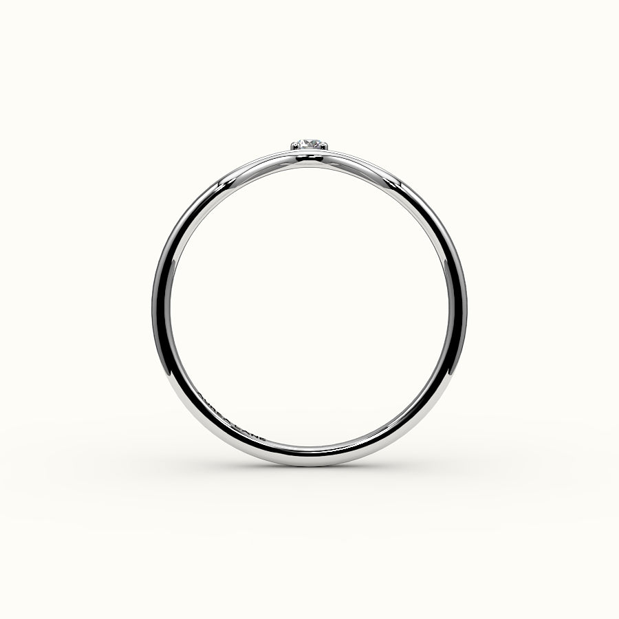 Round Cut V Diamond Curved Band
